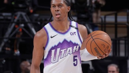 开云网站-39分！41分！哈登好友连续爆发，37岁仍是球队老大，得分历史第18