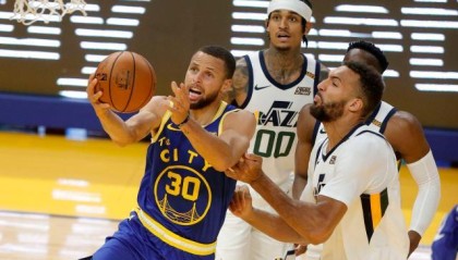 开云下载-力克爵士锁定附加赛席位 14年后勇士将重演黑八？