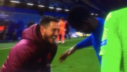 开云下载-阿扎尔与切尔西球员说笑引众怒：你乐啥呢？