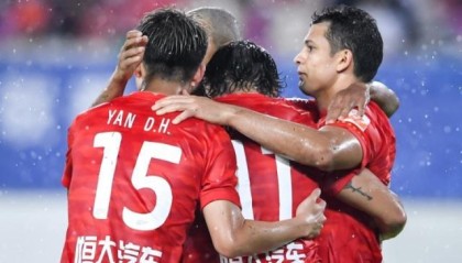 开云线上入口-【中超]】艾克森破门+造乌龙 广州队2比0深圳获首胜