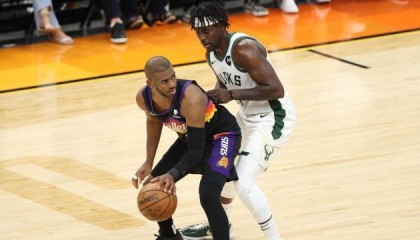 雄鹿曾考虑交易CP3 思忖后坚认霍勒迪为第一选择